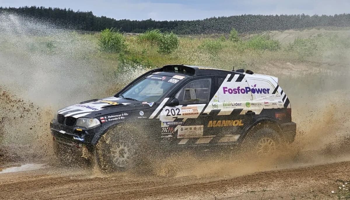 krzysztof-holowczyc-1200×684