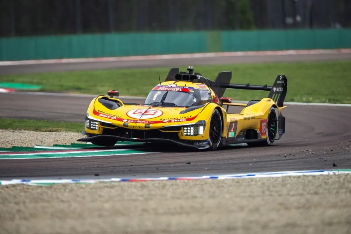 Dlugodystansowe-Mistrzostwa-Swiata-FIA-WEC-2026-z-Robertem-Kubica-ponownie-w-Motowizji-03-fot.-Ferrari-1200×800